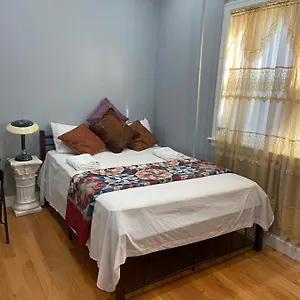  Guest house A Lovely In Queens United States
